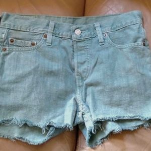Levi cut off shorts